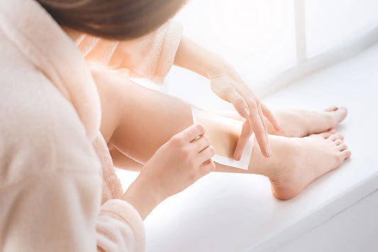 Is It Safe To Wax Yourself At Home: 15 Factors